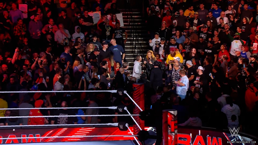 beckyraw20221128_00_03_51_15_Still432.jpg