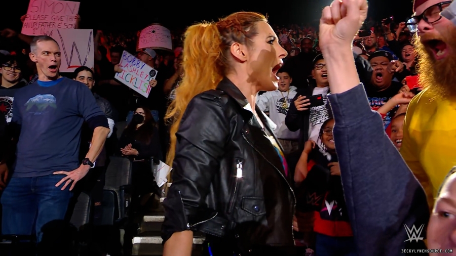 beckyraw20221128_00_04_36_15_Still522.jpg