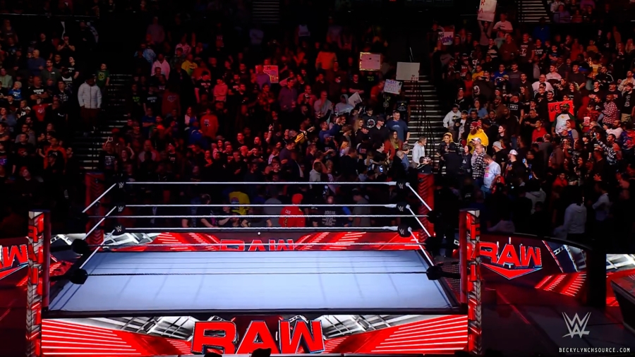 beckyraw20221128_00_04_42_00_Still533.jpg
