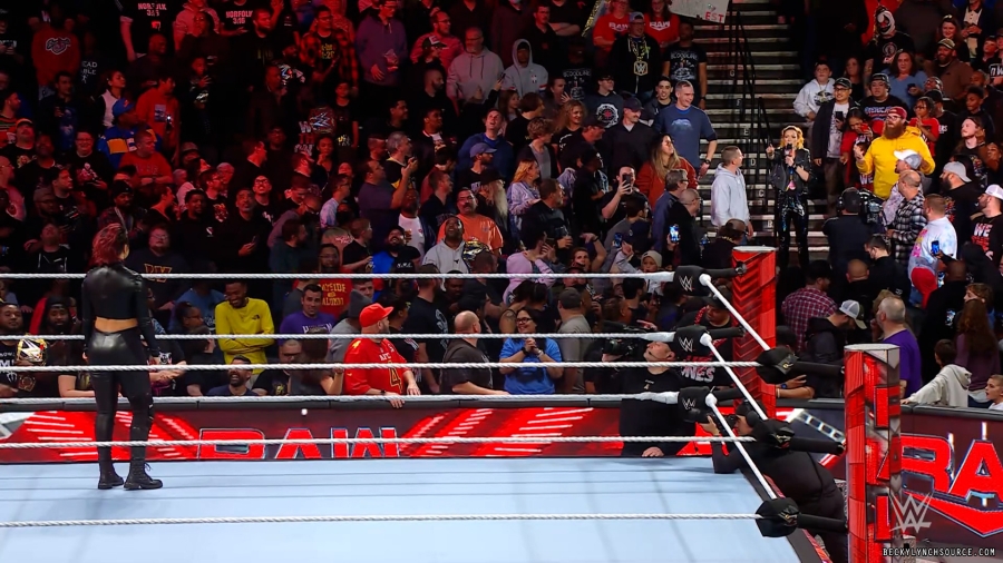 beckyraw20221128_00_07_13_15_Still687.jpg