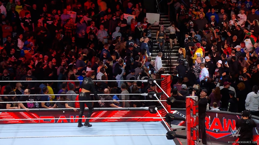 beckyraw20221128_00_08_04_00_Still769.jpg