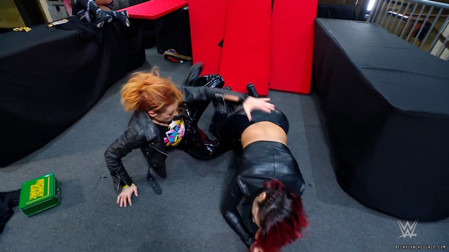 beckyraw20221128_00_09_31_26_Still937.jpg