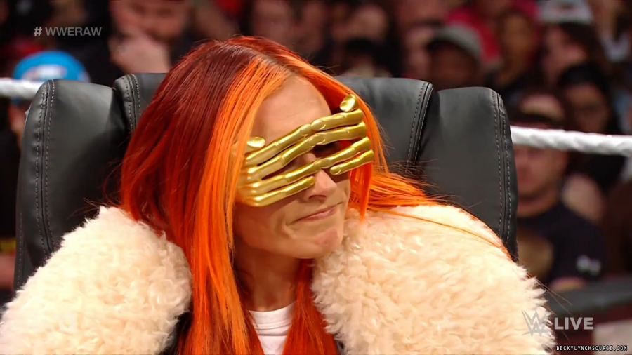 beckyraw20230522_00_06_34_15_Still490.jpg
