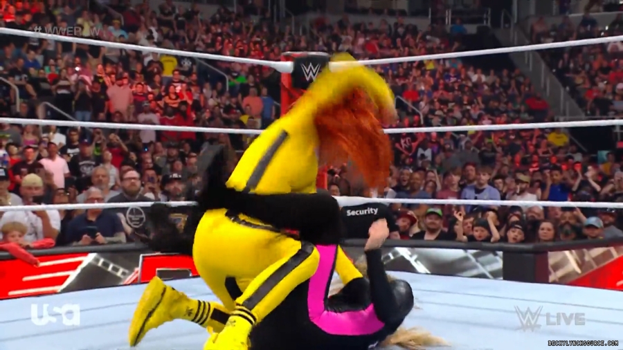 beckyraw20230529_00_00_26_05_Still111.jpg