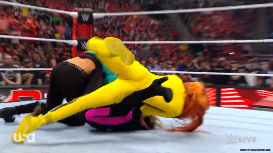beckyraw20230529_00_00_26_25_Still115.jpg