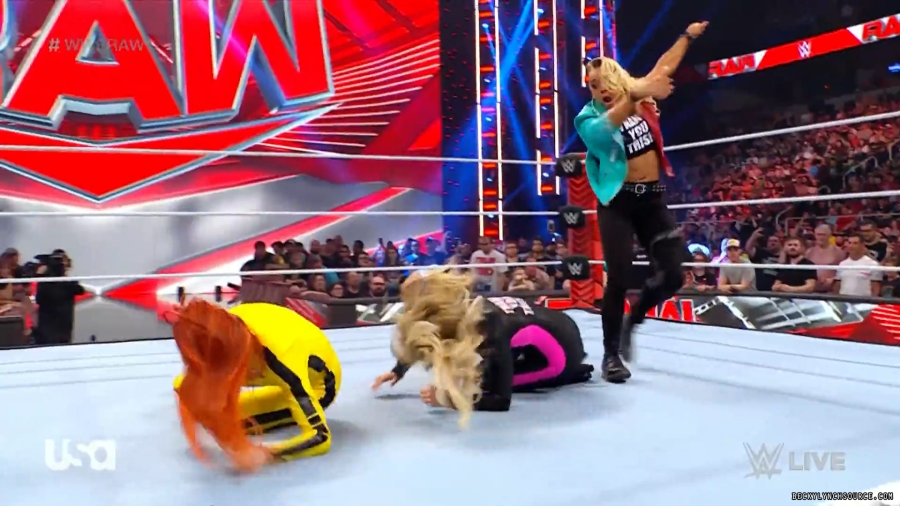 beckyraw20230529_00_00_27_05_Still117.jpg