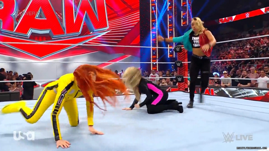 beckyraw20230529_00_00_27_10_Still118.jpg