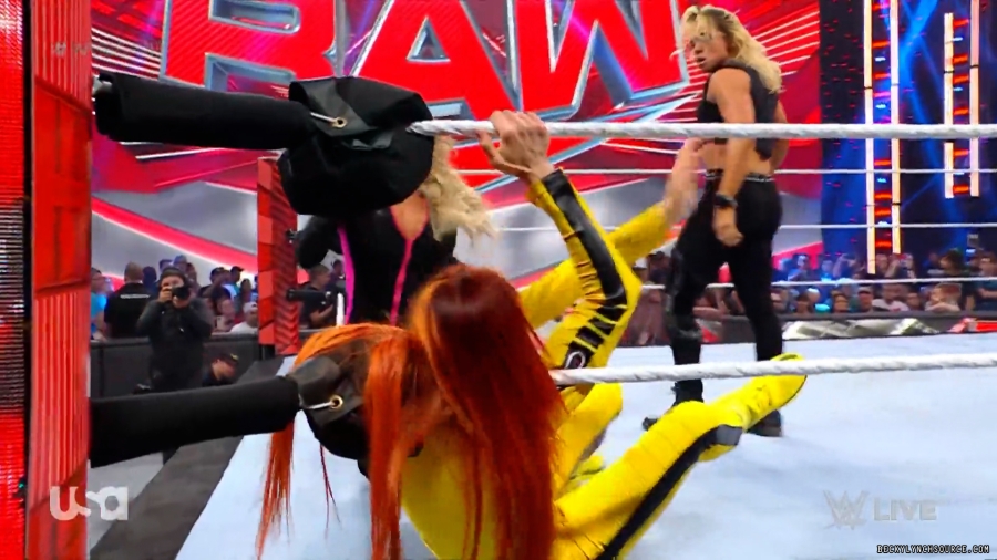 beckyraw20230529_00_00_32_10_Still148.jpg