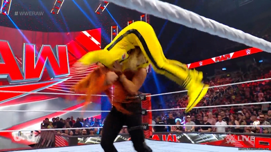 beckyraw20230529_00_00_35_05_Still165.jpg