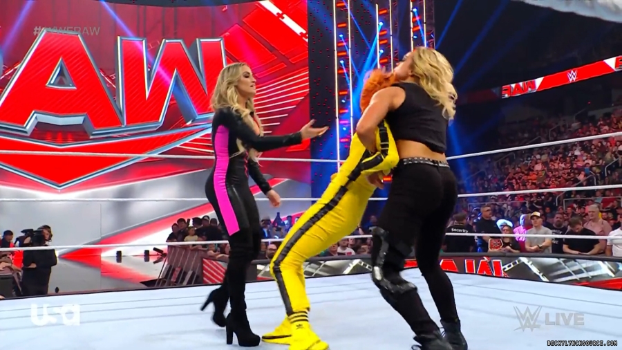 beckyraw20230529_00_00_39_05_Still189.jpg