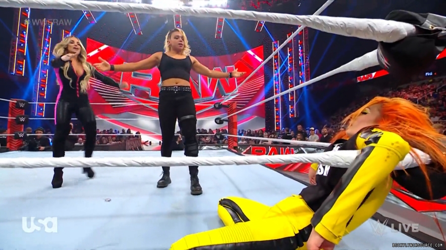 beckyraw20230529_00_00_56_20_Still289.jpg