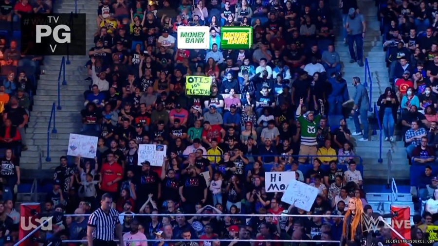 beckyraw20230605_00_00_26_05_Still096.jpg