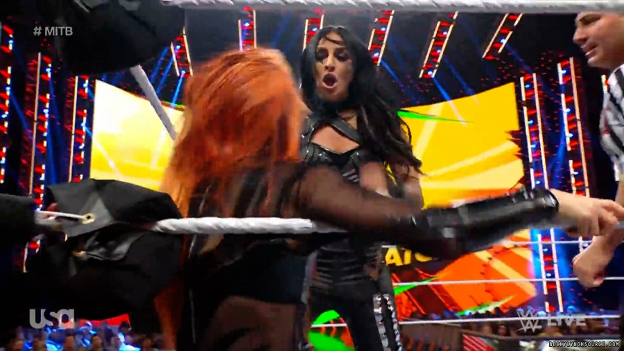 beckyraw20230605_00_01_06_20_Still226.jpg