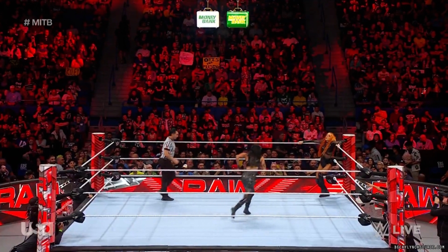 beckyraw20230605_00_01_19_05_Still299.jpg