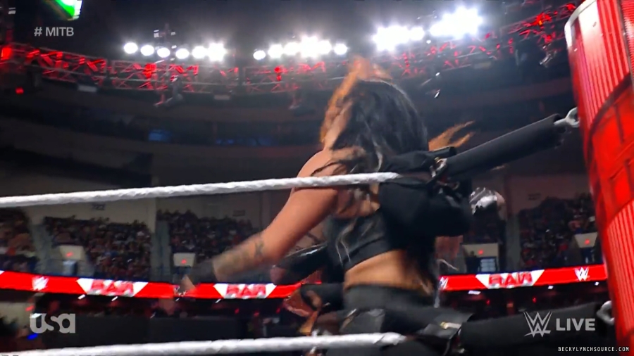beckyraw20230605_00_01_25_05_Still332.jpg