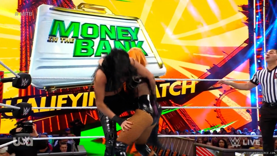 beckyraw20230605_00_01_27_00_Still343.jpg