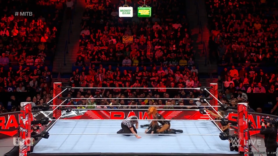 beckyraw20230605_00_01_33_15_Still380.jpg