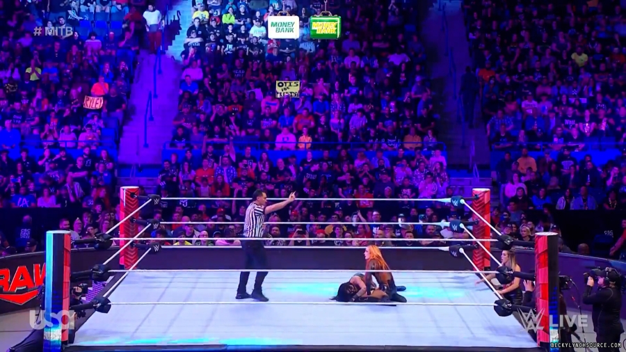 beckyraw20230605_00_01_34_05_Still384.jpg