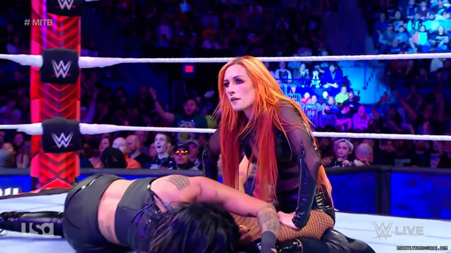 beckyraw20230605_00_01_34_20_Still387.jpg