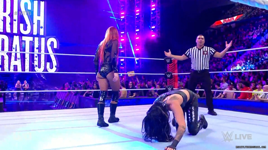 beckyraw20230605_00_01_39_05_Still398.jpg