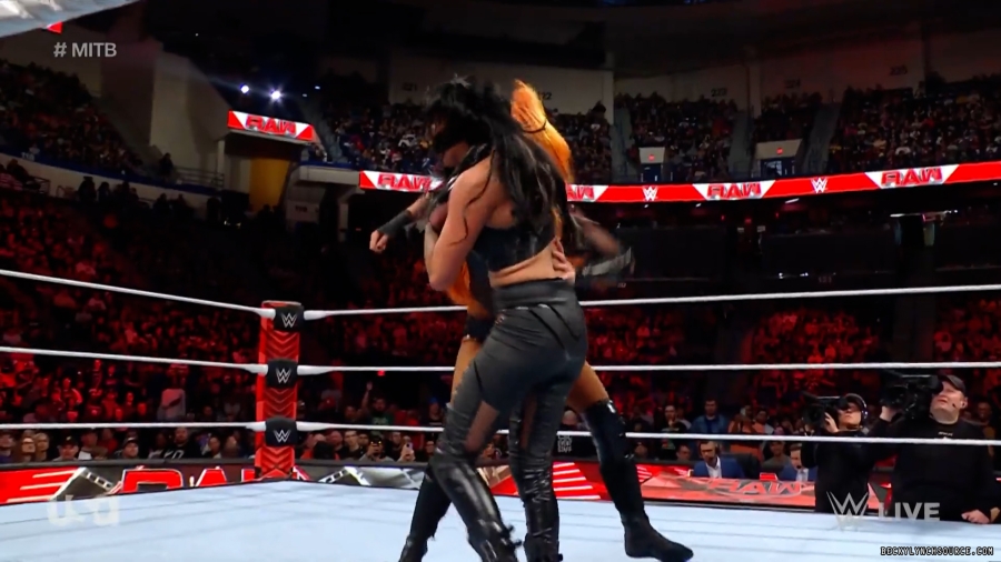 beckyraw20230605_00_03_06_15_Still844.jpg