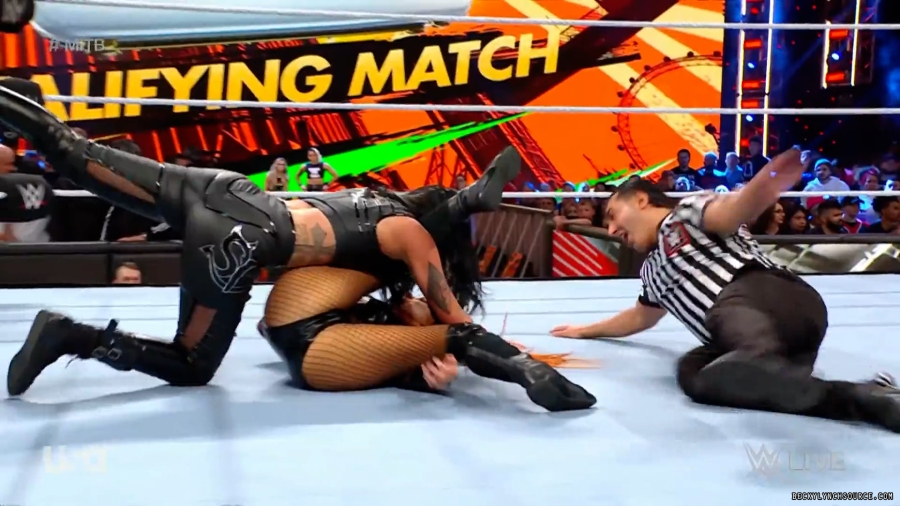 beckyraw20230605_00_03_15_05_Still892.jpg