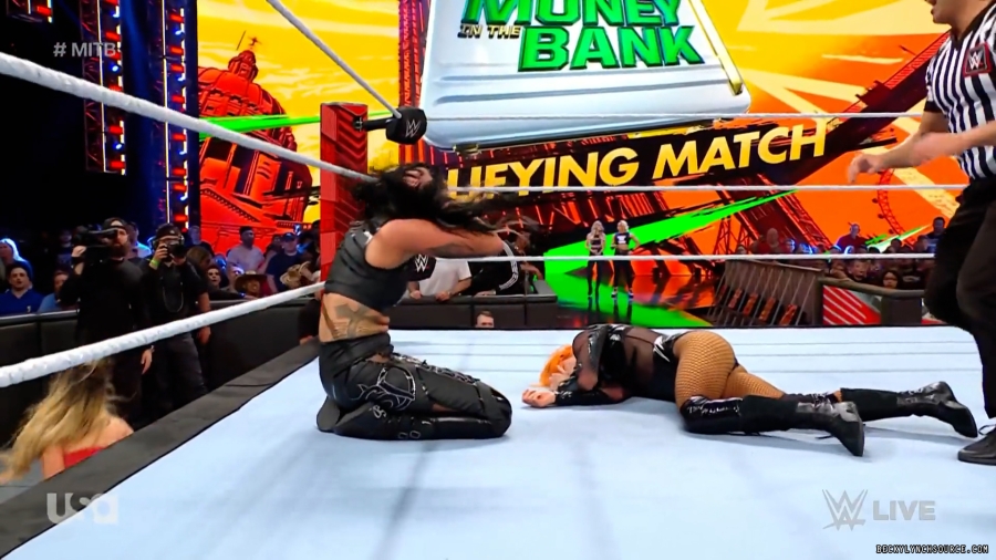 beckyraw20230605_00_03_16_10_Still899.jpg