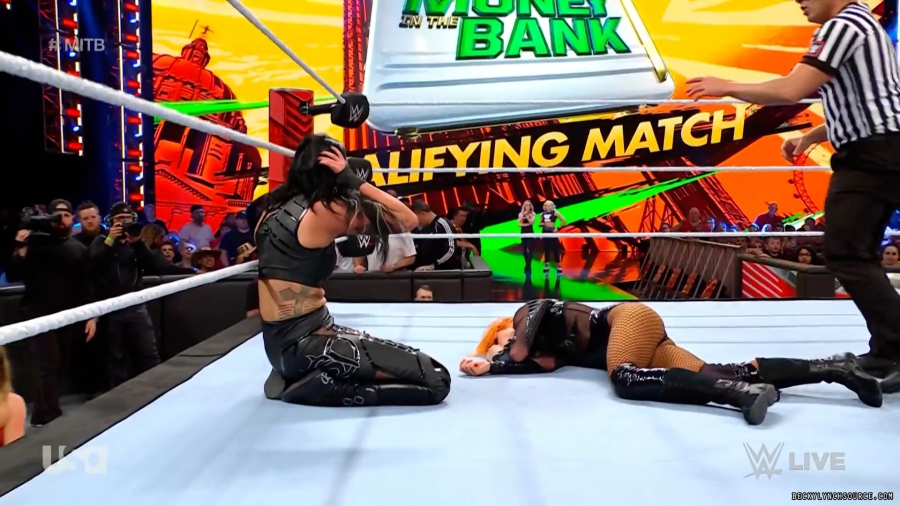 beckyraw20230605_00_03_16_15_Still900.jpg