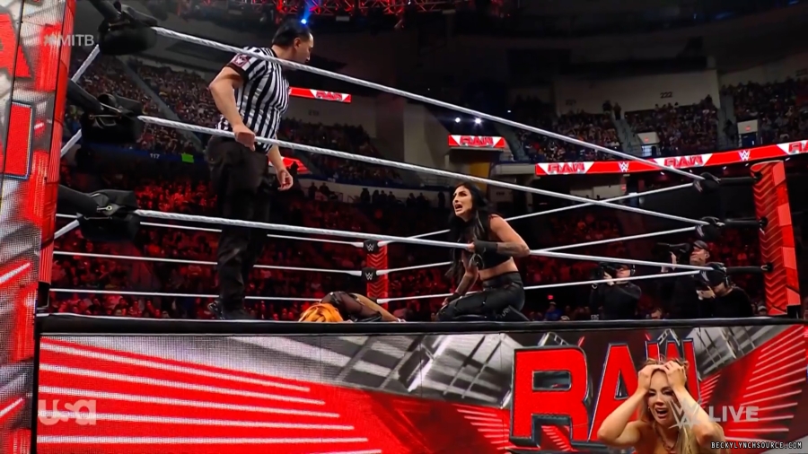 beckyraw20230605_00_03_17_25_Still908.jpg
