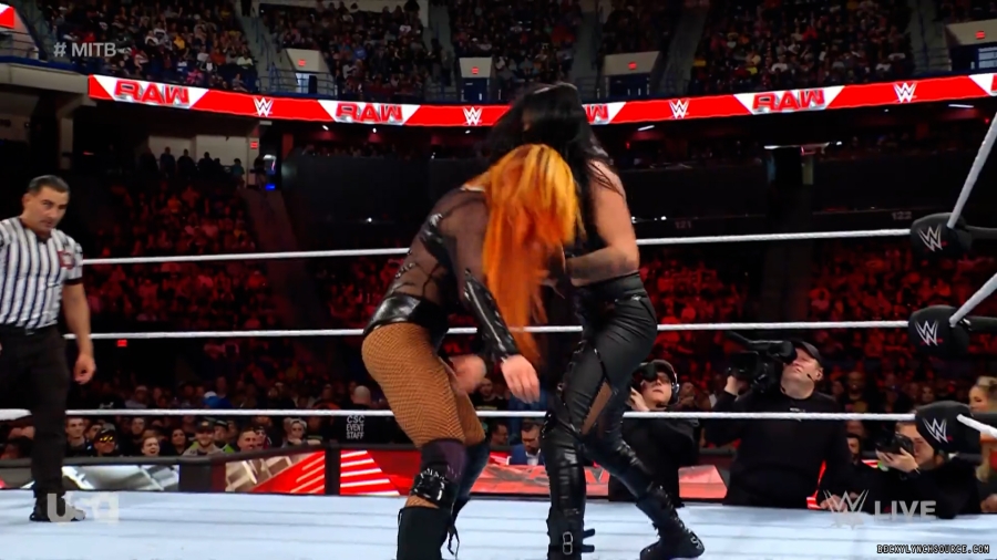 beckyraw20230605_00_03_23_05_Still940.jpg