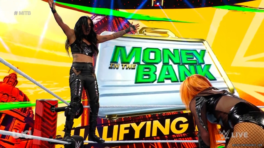 beckyraw20230605_00_03_27_15_Still959.jpg