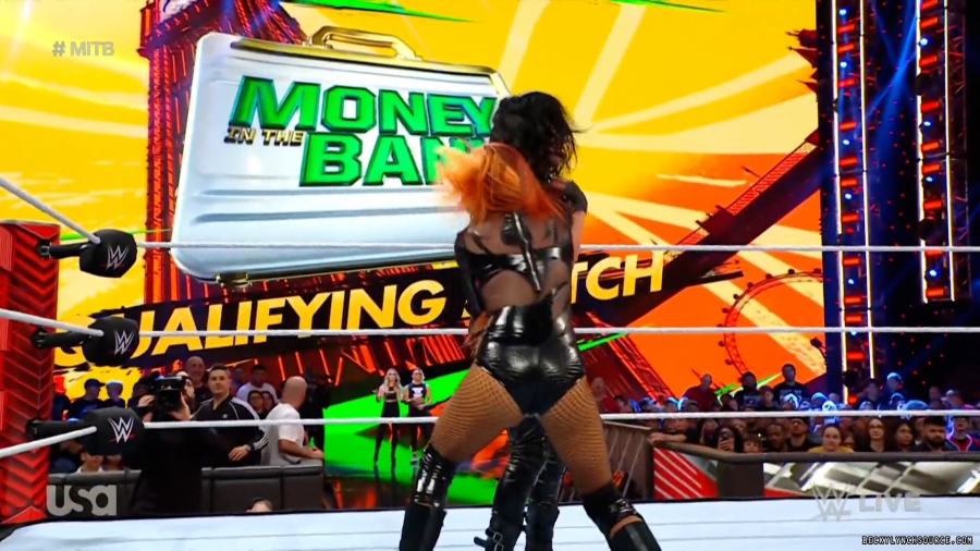 beckyraw20230605_00_03_28_10_Still964.jpg