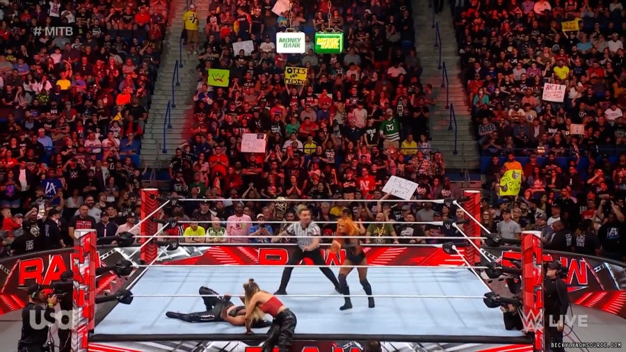 beckyraw20230605_00_03_36_20_Still999.jpg