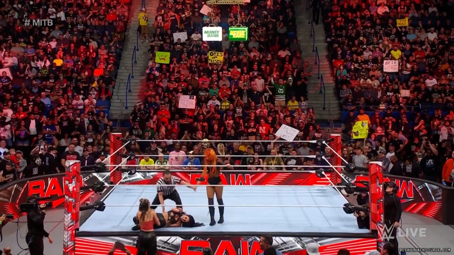 beckyraw20230605_00_03_37_05_Still1002.jpg