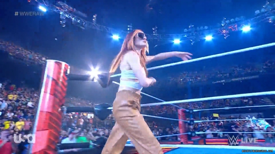 beckyraw20230703_00_00_35_05_Still161.jpg