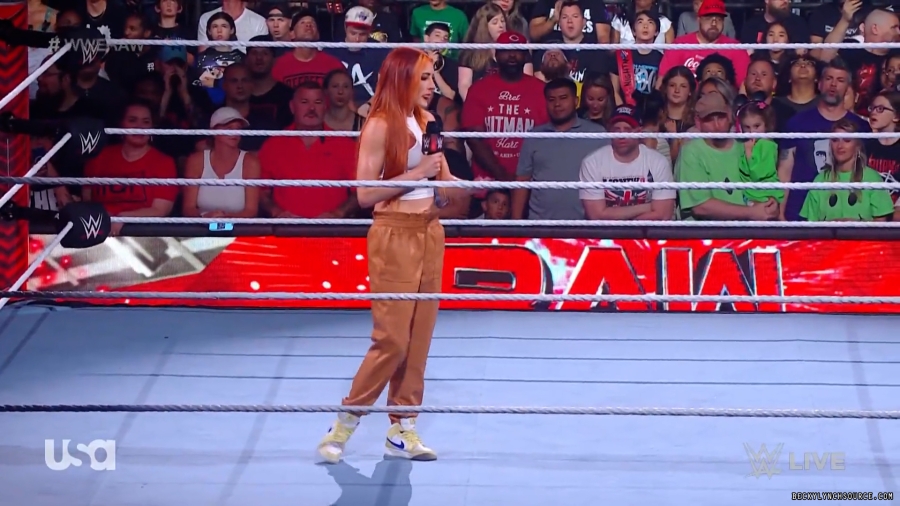 beckyraw20230703_00_00_56_20_Still285.jpg