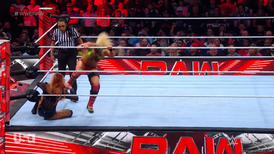 beckyraw20230710_00_01_35_10_Still393.jpg