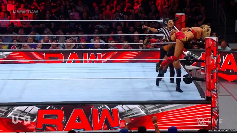 beckyraw20230710_00_01_55_25_Still501.jpg