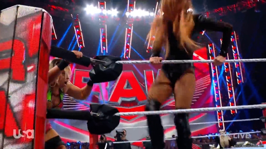 beckyraw20230710_00_01_56_20_Still506.jpg