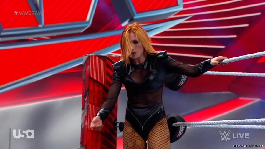 beckyraw20230710_00_02_02_10_Still532.jpg
