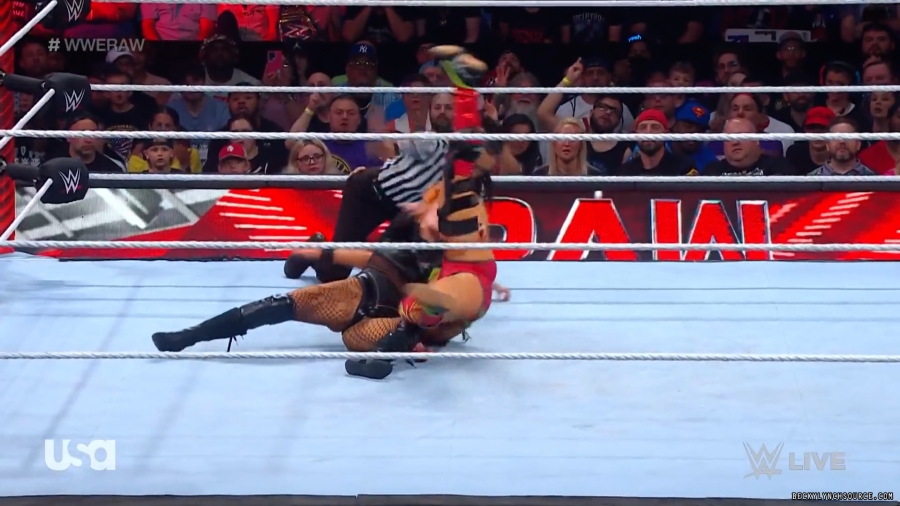 beckyraw20230710_00_02_43_10_Still712.jpg