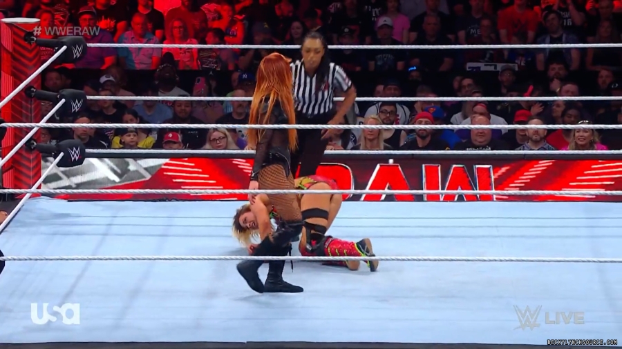 beckyraw20230710_00_02_48_10_Still730.jpg