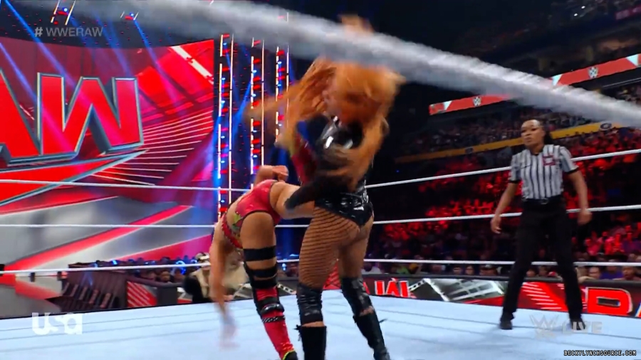 beckyraw20230710_00_02_52_25_Still757.jpg