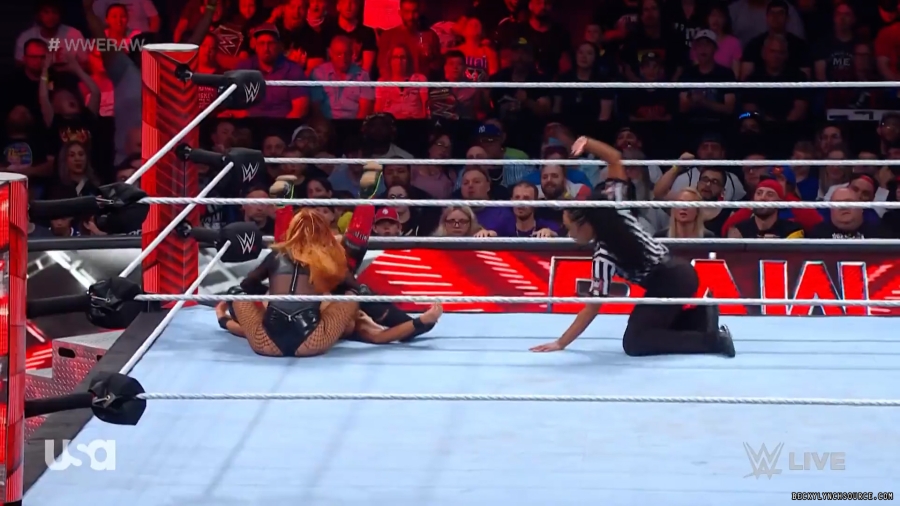 beckyraw20230710_00_03_09_25_Still843.jpg
