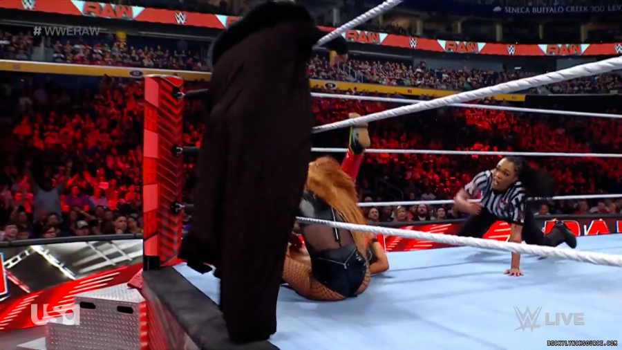 beckyraw20230710_00_03_10_15_Still847.jpg