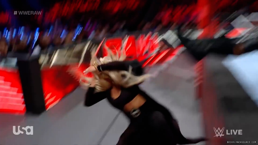 beckyraw20230710_00_03_15_25_Still879.jpg