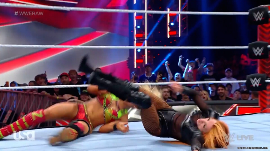 beckyraw20230710_00_03_17_25_Still890.jpg