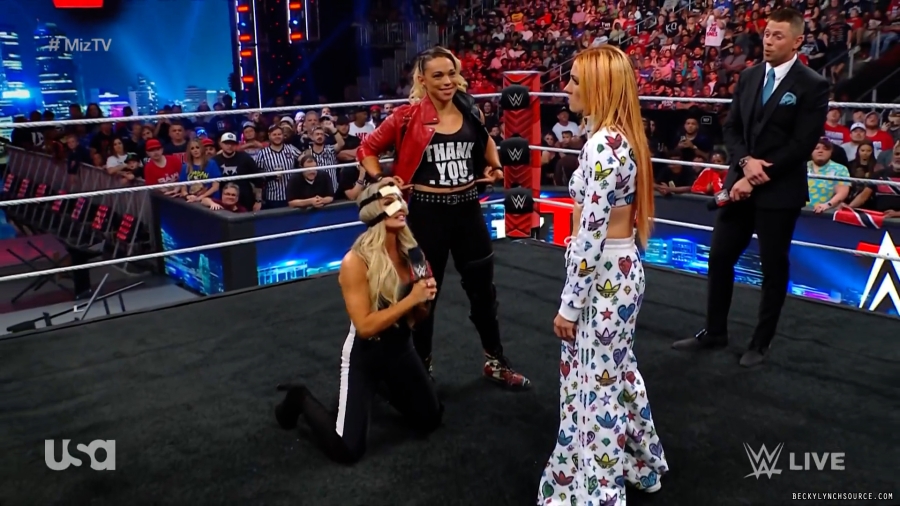 beckyraw20230717_00_03_11_25_Still596.jpg