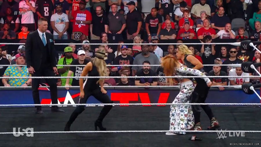 beckyraw20230717_00_03_27_05_Still675.jpg