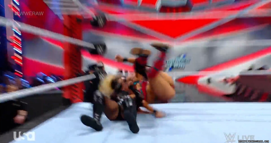beckyraw20230724_00_01_24_00_Still025.jpg